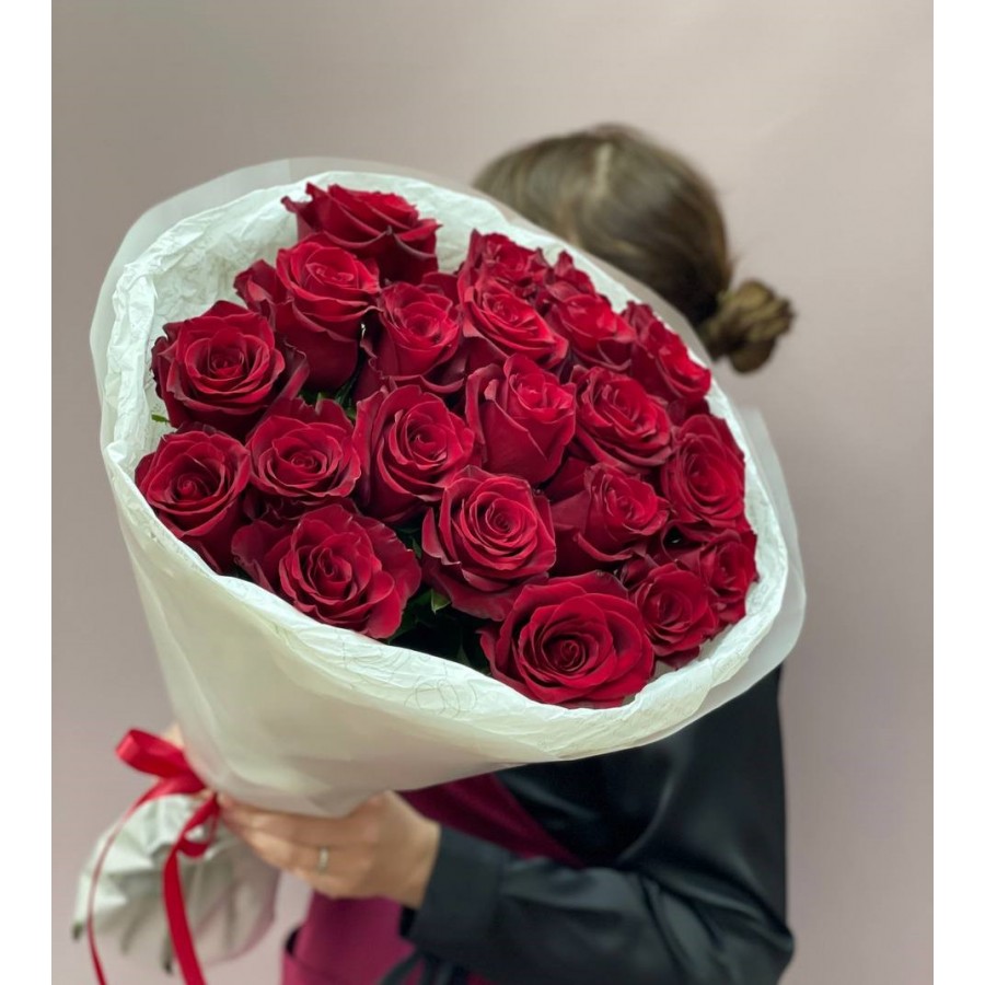 21 роза в оформлении "Эмоции любви"