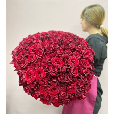 135 красных роз "Я люблю тебя"
